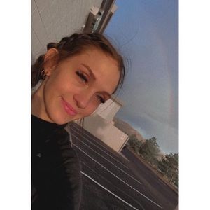 Meet your Posher, Allie